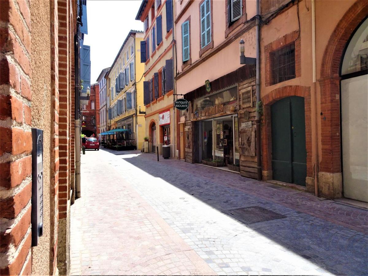 Sublime Cocon: Intimate Retreat Near Place Nationale Apartment Montauban Exterior photo